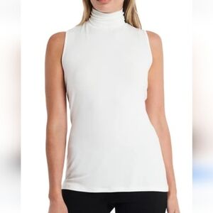 NWT Vince Camuto white sleeveless turtleneck top in new ivory, Size L